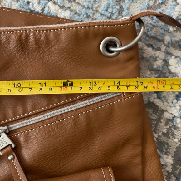 Relic tan shoulder crossbody bag - Picture 3 of 11